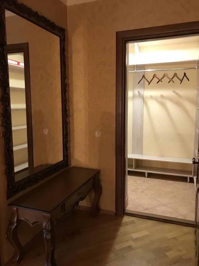 Дворівневі Апартаменти Antique テルノーピリ エクステリア 写真